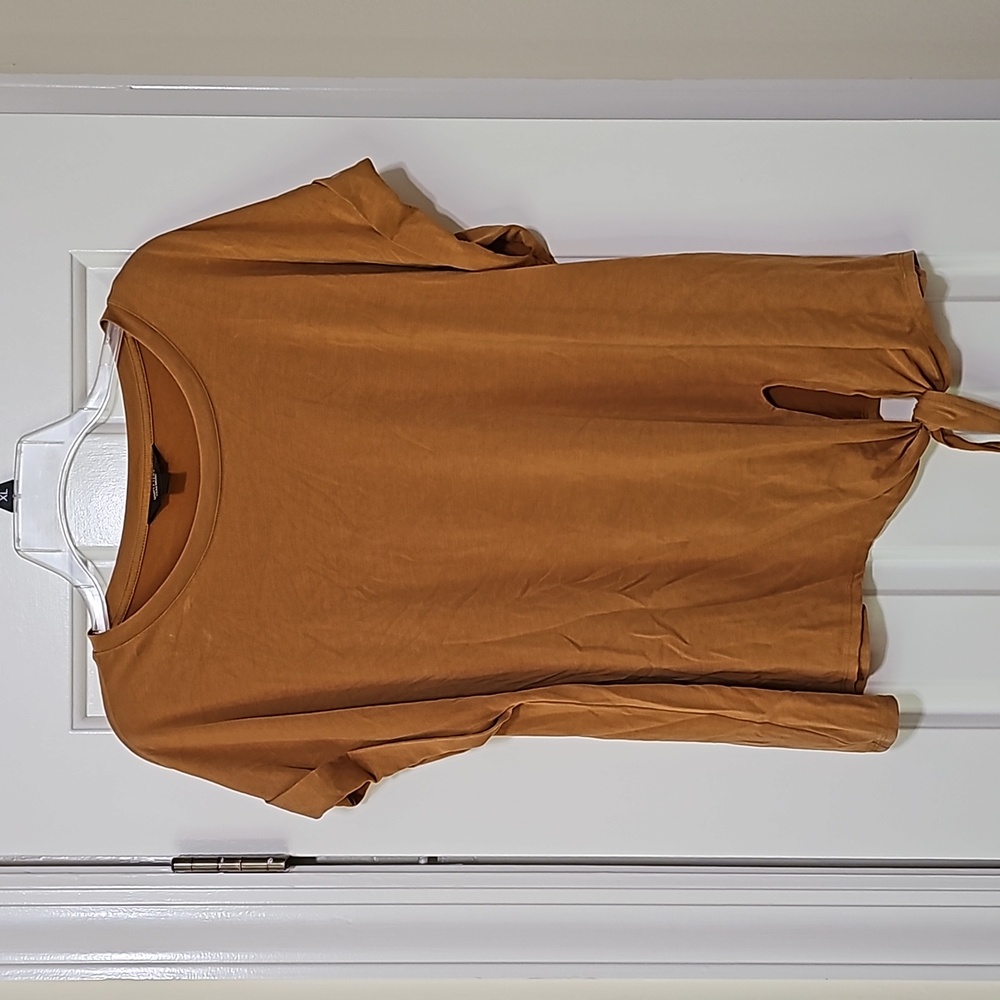 Vera Wang XXL Front Tie shirt with rolled sleeves